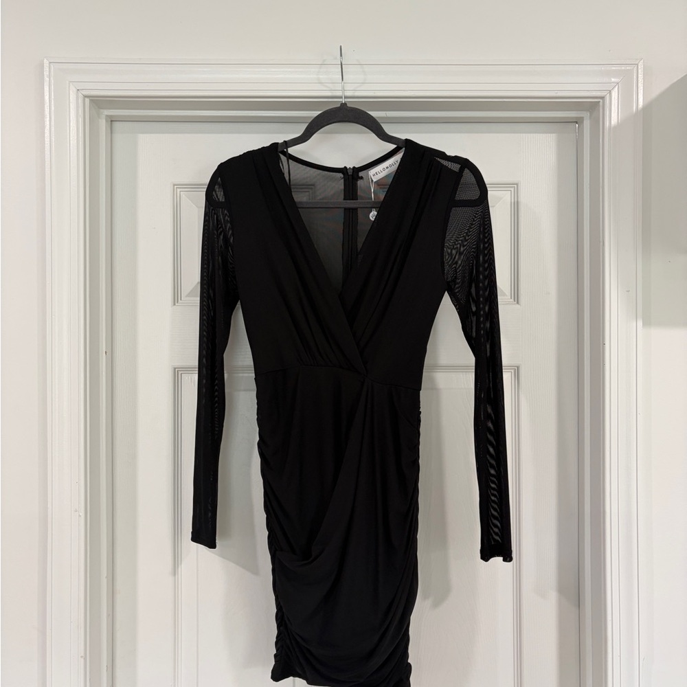 Hello Molly Black Long-Sleeve V-Neck Ruched Cocktail Dress